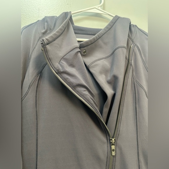 lululemon athletica Gray Asymmetrical Zip Hoodie - Picture 6 of 14